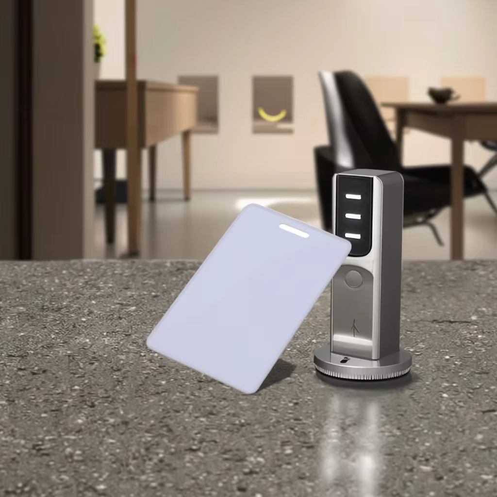 125khz TK4100 RFID PVC Blank White Cards with Chip & Hole for Access Control